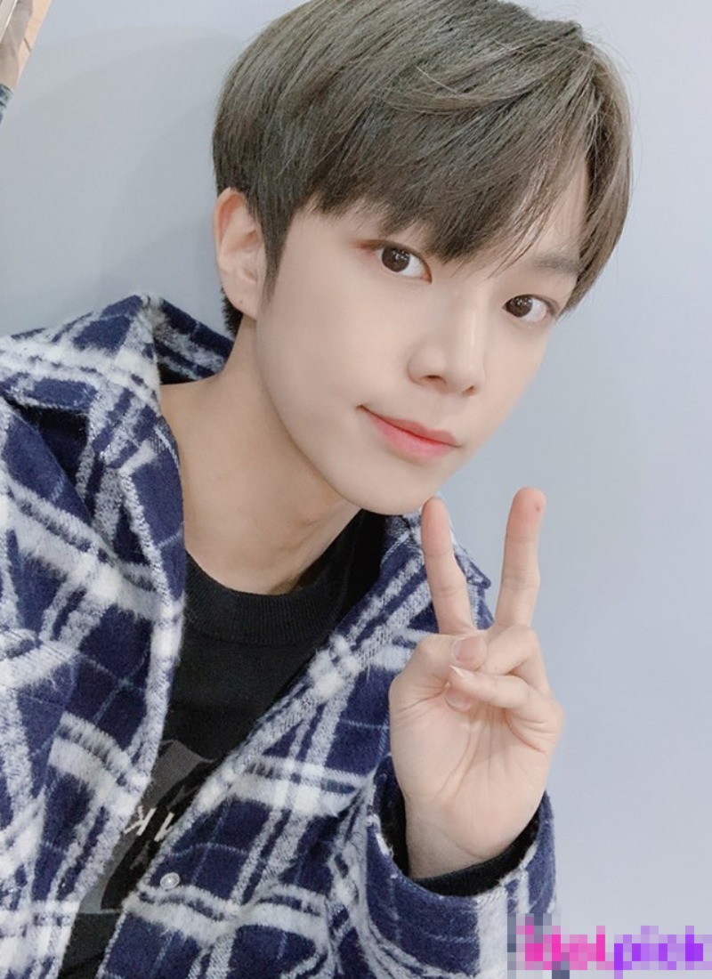 UNISEX OVERFIT MABLE SHIRTS JACKET NAVY_가수 verivery 동헌님