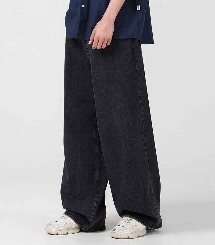 This is wide pants GREY